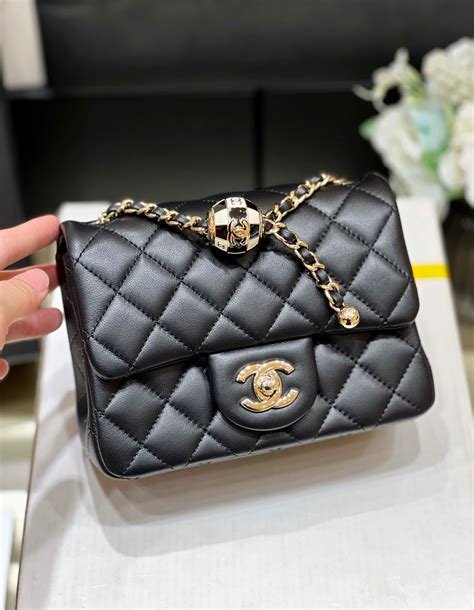 chanel mini flap bag 2023